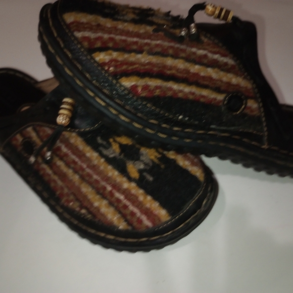 Shoes - Picture 3 of 3